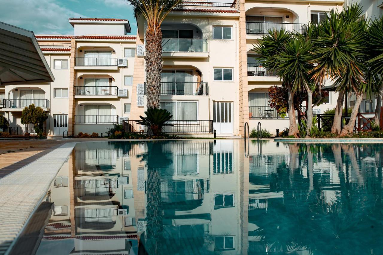 Fantastic 4 Cyprus First Line Beachfront Boghaz Ngoại thất bức ảnh