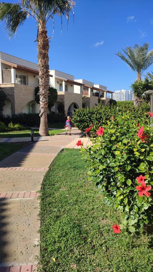 Fantastic 4 Cyprus First Line Beachfront Boghaz Ngoại thất bức ảnh
